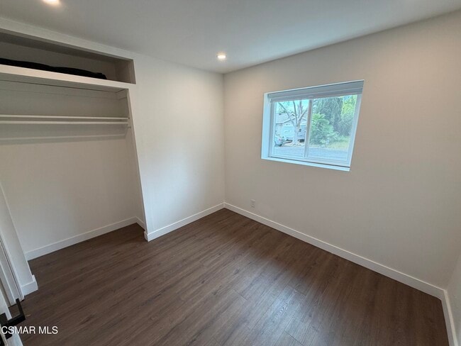 Building Photo - 1332 Calle Crisantemo