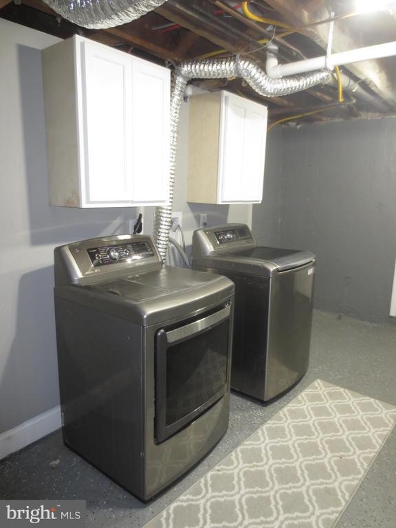 Building Photo - 2027 Ramblewood Rd