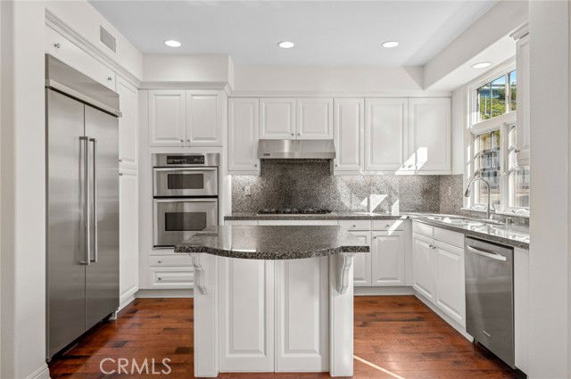 Building Photo - 2676 Bungalow Pl