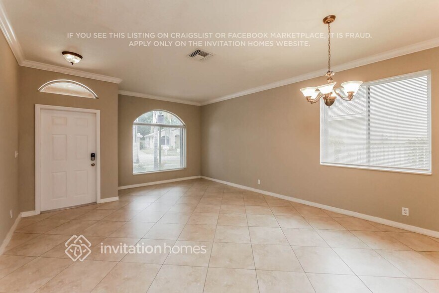 Building Photo - 3774 Woodfield Dr