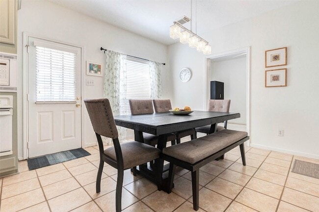 Building Photo - 15415 Longhorn Cavern Dr