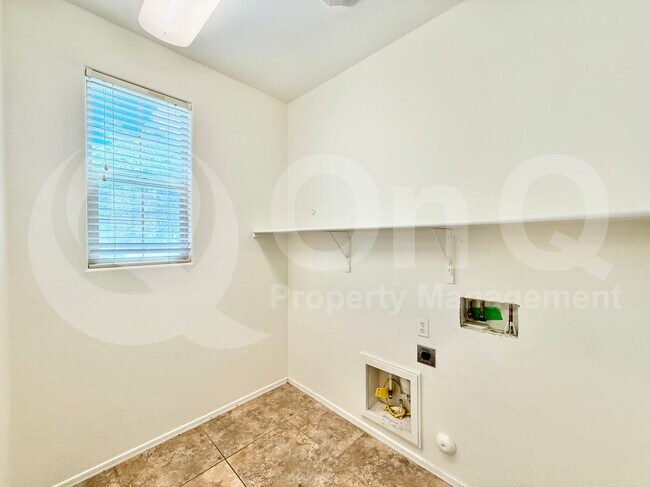 Building Photo - 9182 W Black Hill Rd