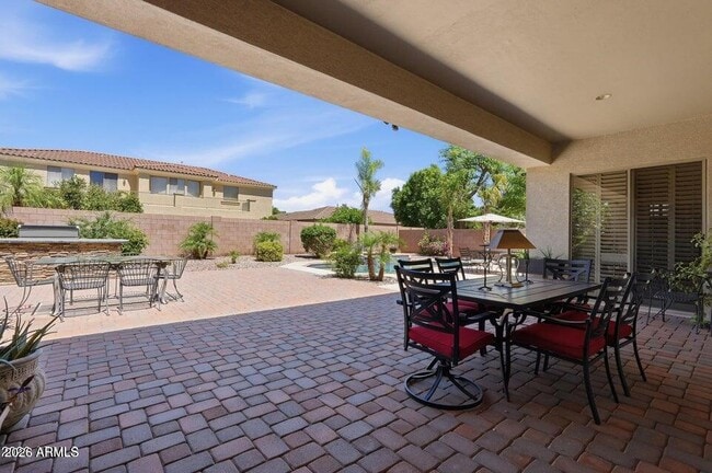 Building Photo - 900 W Macaw Dr