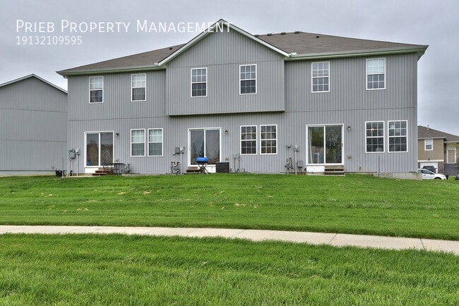 Building Photo - 856 S Woodson Ct