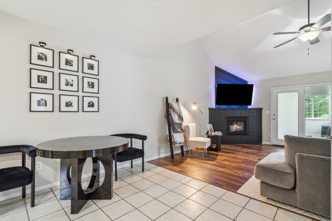 Building Photo - 189 Stephans St