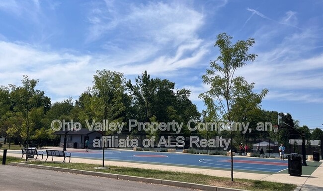 Building Photo - 7099 Columbia Ave