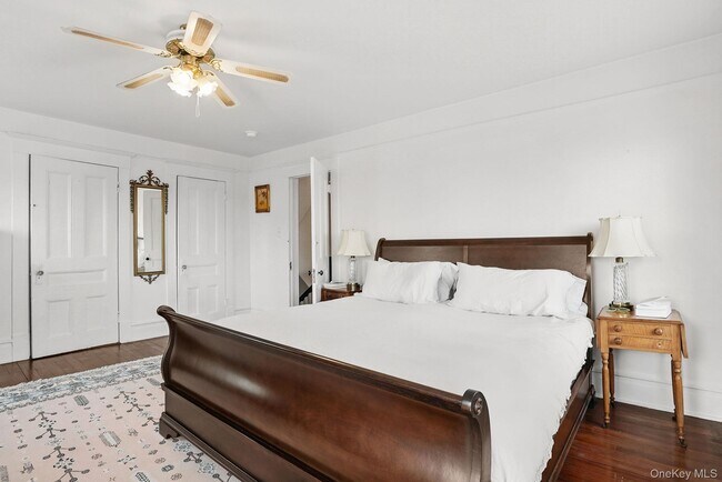 Building Photo - 134 Old Mamaroneck Rd