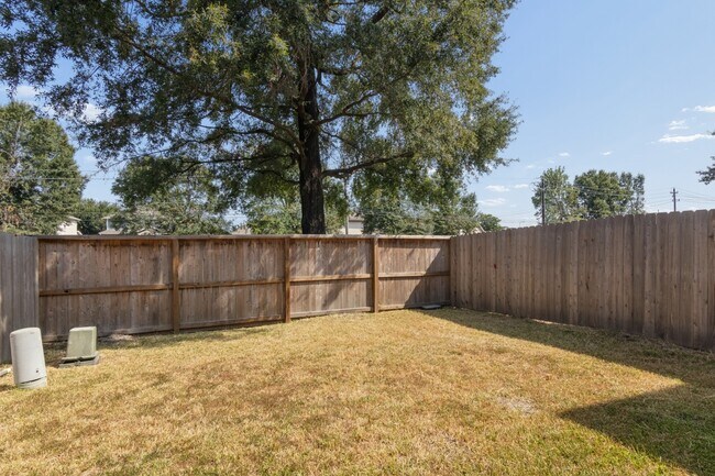Building Photo - 13167 Peppergate Ln