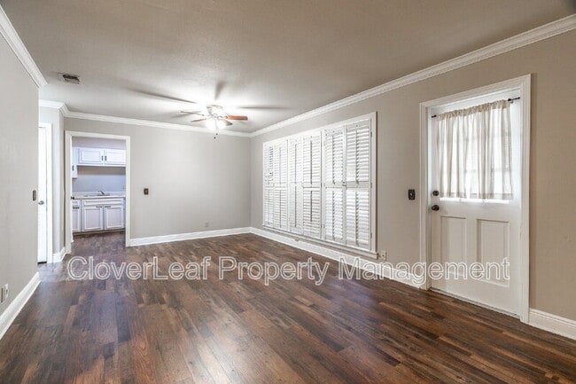 Building Photo - 165 W Rampart Dr