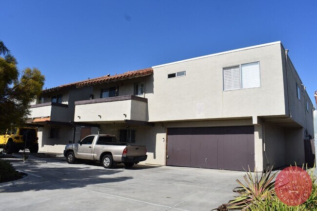 Building Photo - Charming 2-Bedroom East San Diego Apartment