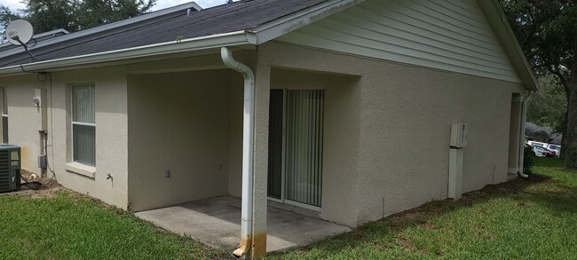 Building Photo - ~2/2~S Grand Hwy~Hillside Villas~Spacious End Unit & Close to the Pool!