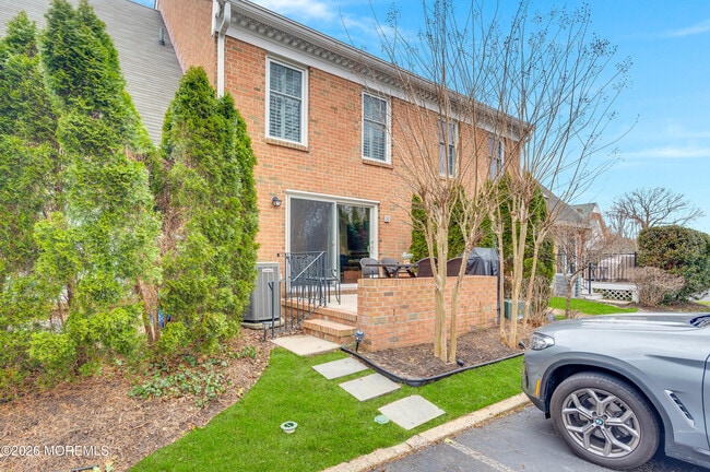 Building Photo - 51 Wyckham Rd