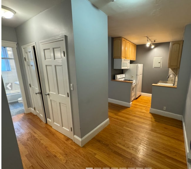 Building Photo - 1999 Commonwealth Ave