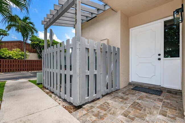 Building Photo - 9279 NW 17th Ct