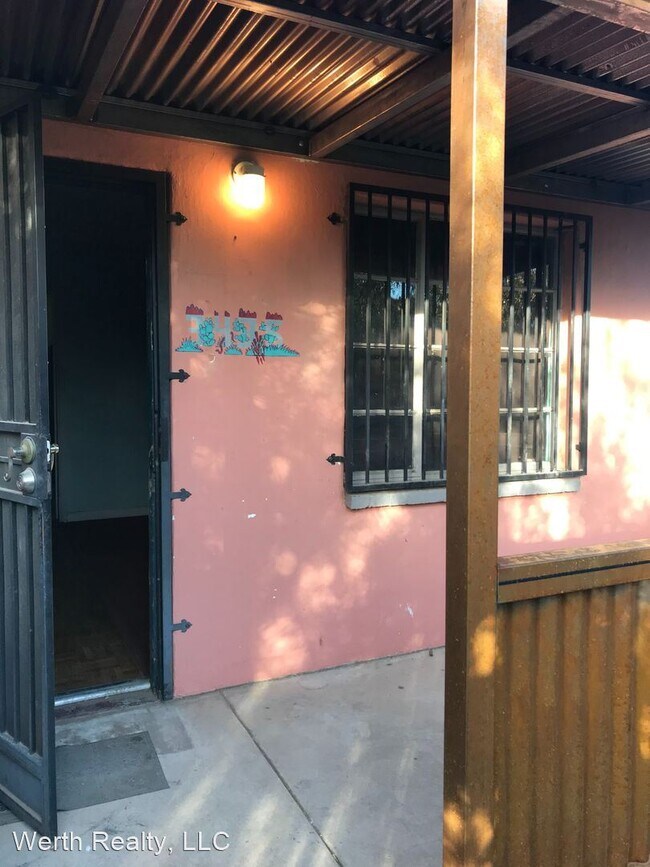 Building Photo - 1 br, 1 bath House - 3435 E. Pima Street