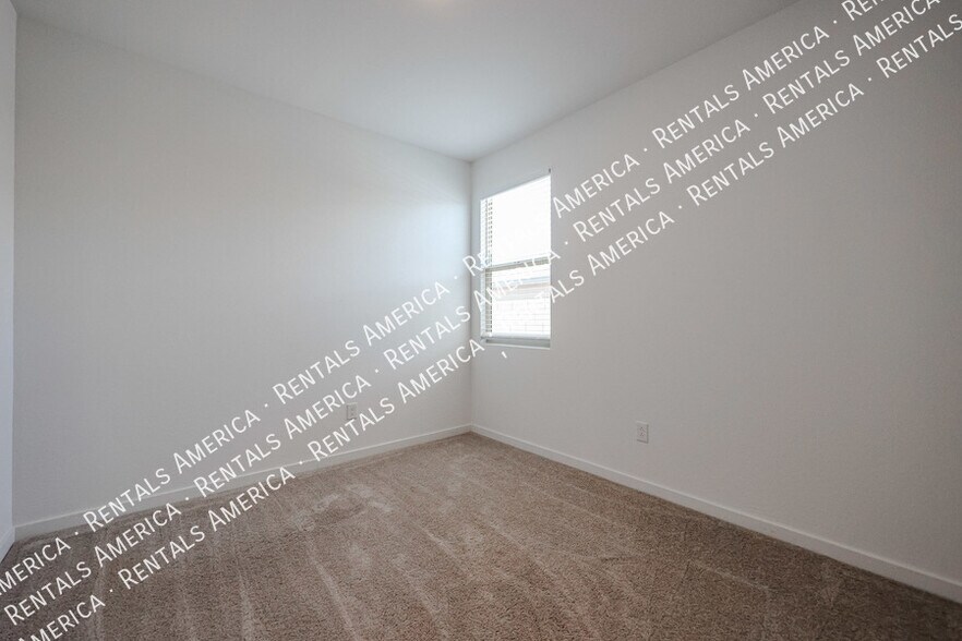 Building Photo - 41615 W Cathedral Rock Pass