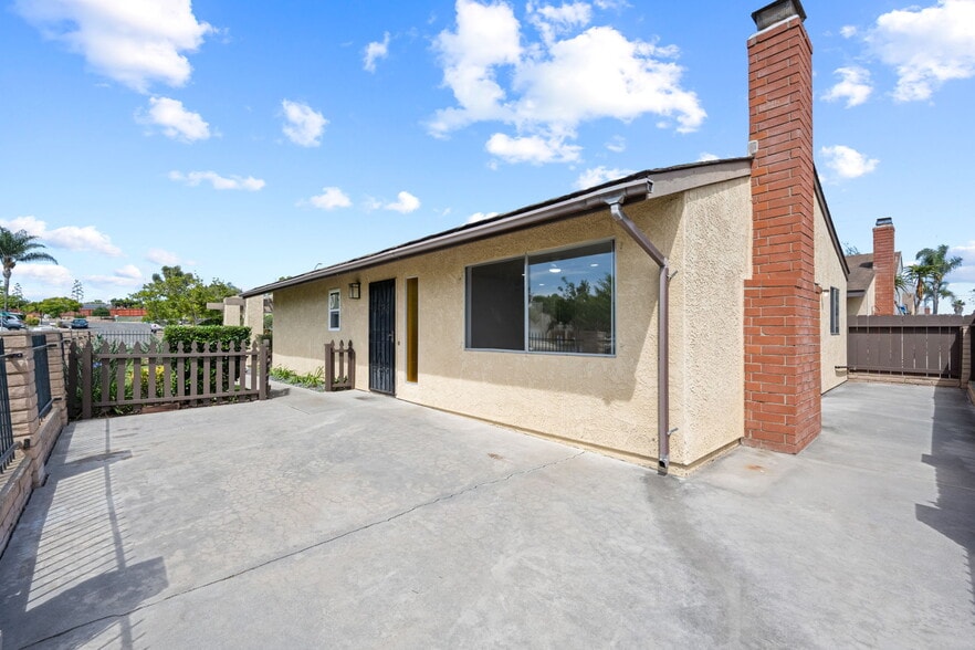 Building Photo - 4301 Serena Ave