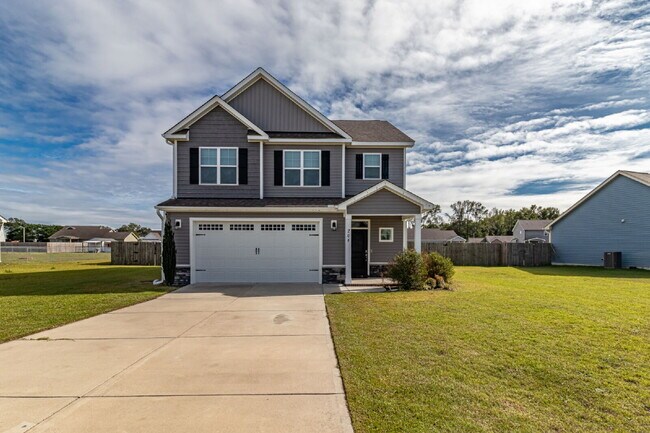 Building Photo - 208 Weeping Willow Dr