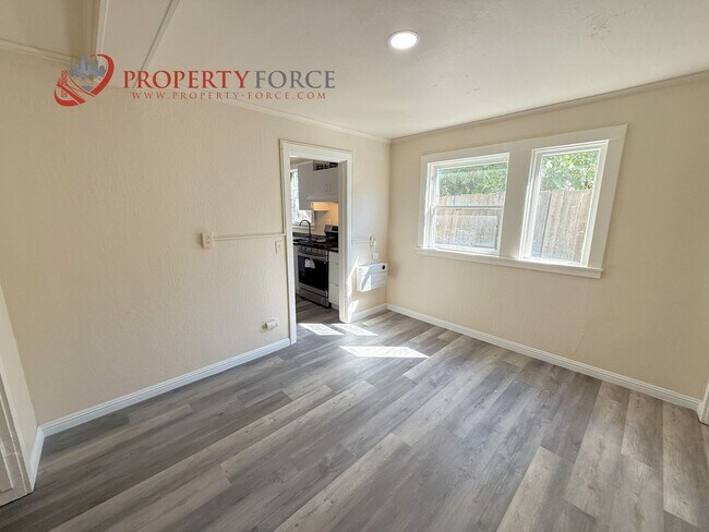 Building Photo - UPGRADED 1 BED 1 BATH  - OFFERED BY PROPER...