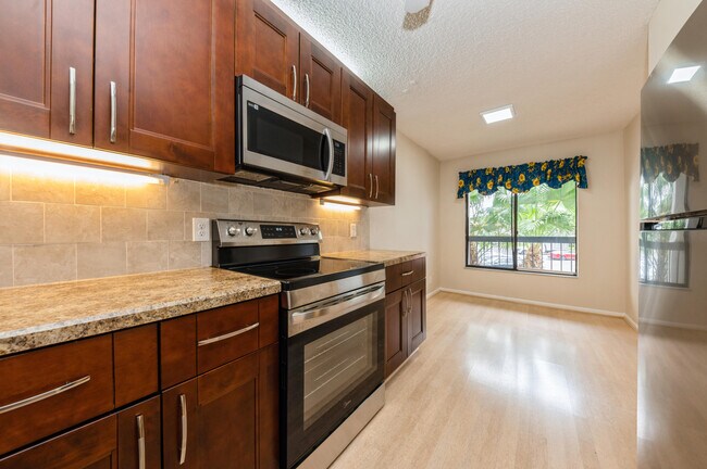 Building Photo - 10173 Mangrove Dr