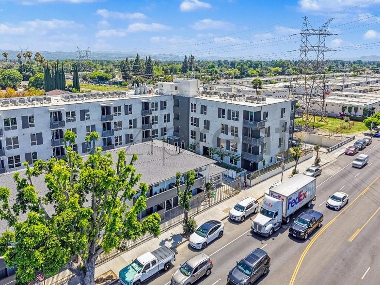 Building Photo - Unit 311