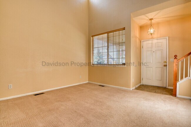 Building Photo - 4173 Knollvale Dr