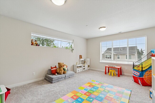 Building Photo - 8549 SW 176th Ave
