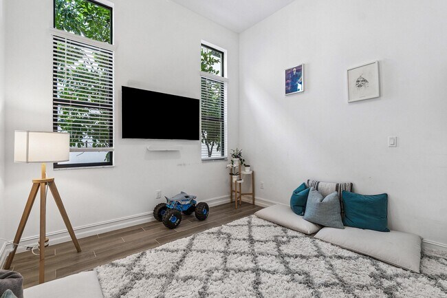 Building Photo - 8795 Grand Prix Ln
