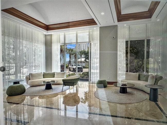 Building Photo - 16500 Collins Ave