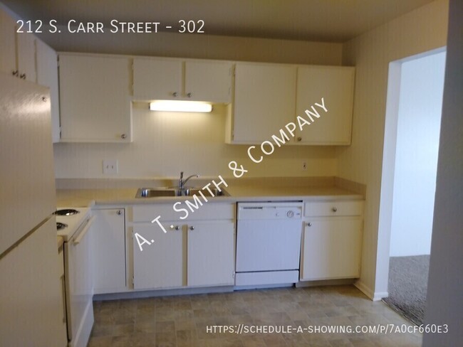 Building Photo - Quiet 2 Bedroom near Belmar!