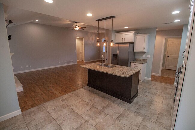 Building Photo - 7504 Wellford Ct