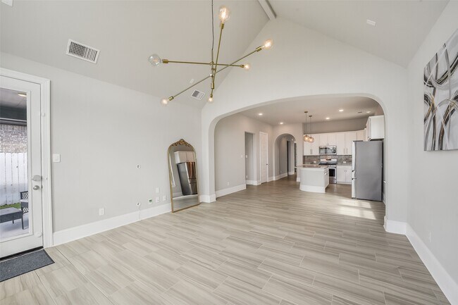 Building Photo - 23219 Penstemon Trail