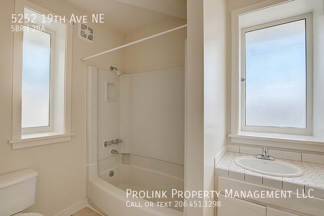 Building Photo - 5252 19th Ave NE