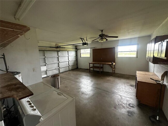 Building Photo - 510 SW 28th St