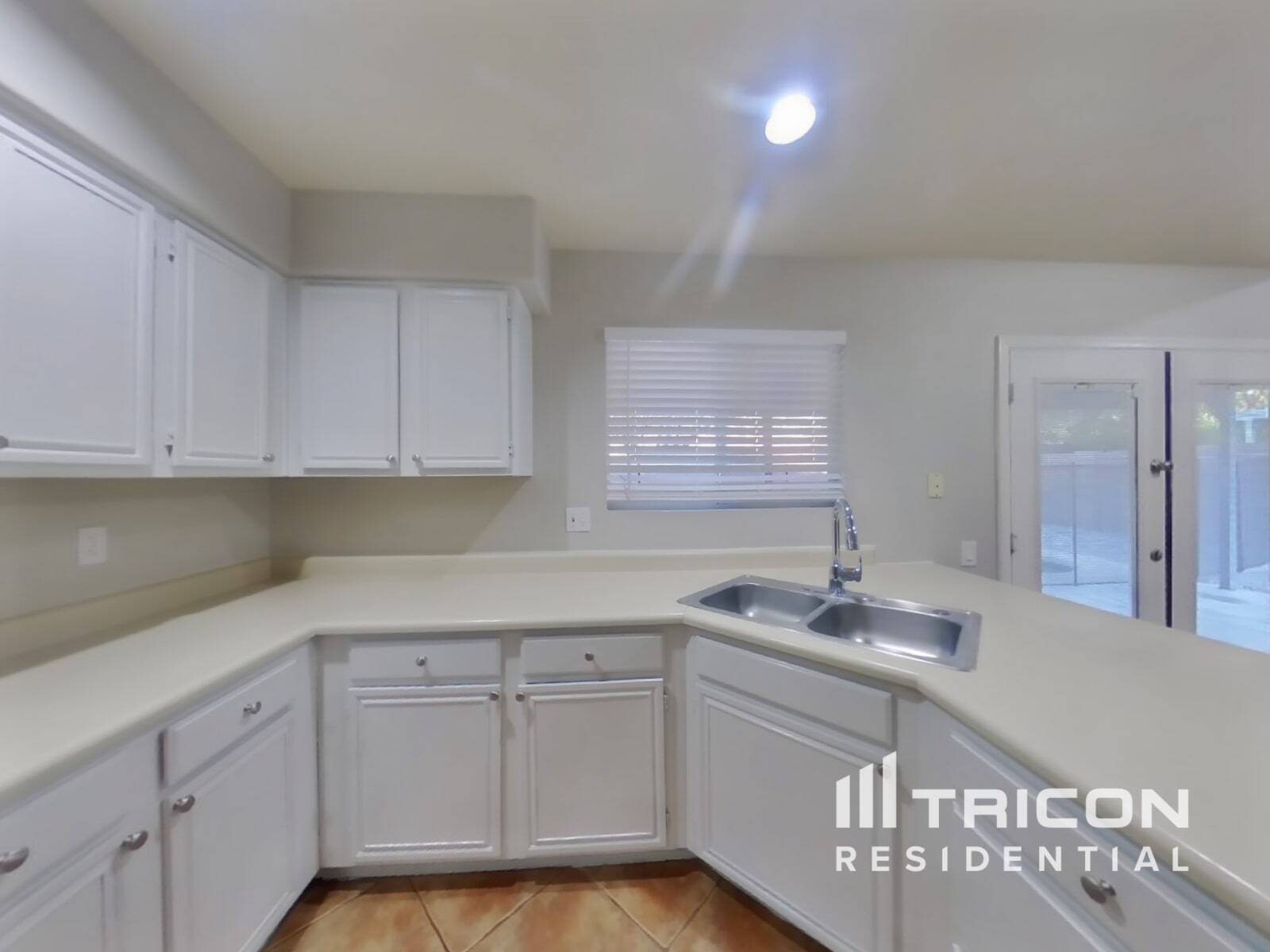 Building Photo - 6642 E Northridge St