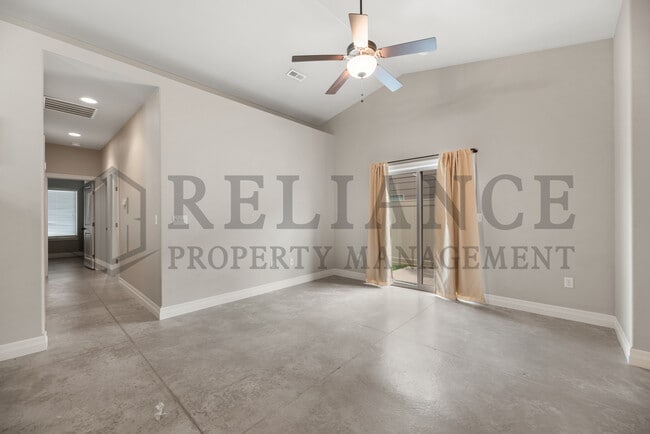 Building Photo - 3738 N Tyler Ct