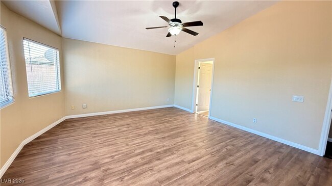 Building Photo - 3846 Waynesvill St