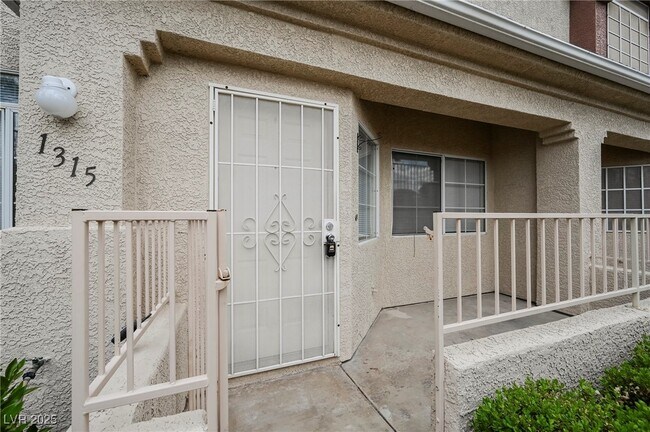 Building Photo - 1315 Silver Sierra St