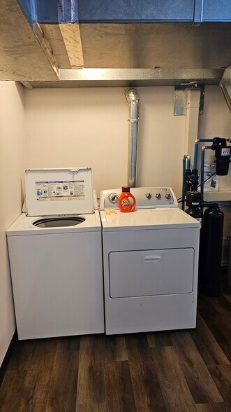 Utitlity Room - 287 Fairhaven Dr