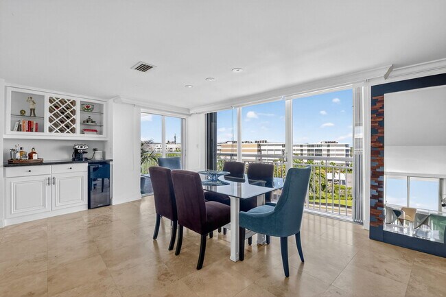 Building Photo - 2780 S Ocean Blvd
