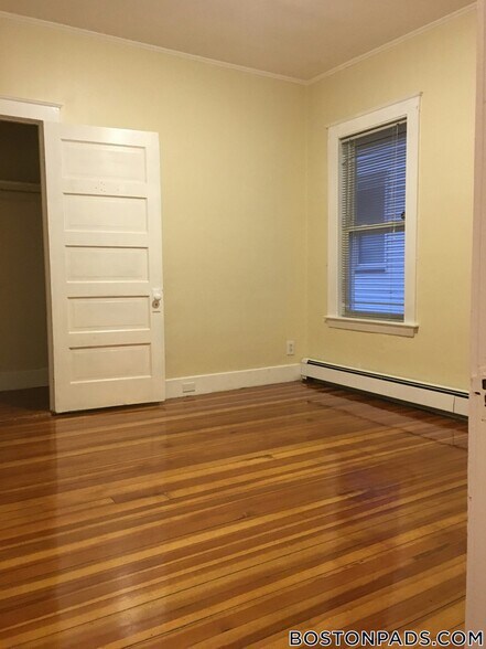 Building Photo - 258 Belmont St