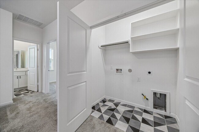 Building Photo - 1524 Ojeman Rd