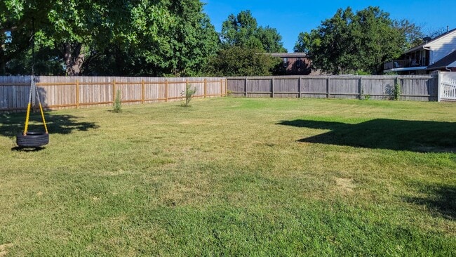 Building Photo - 7761 Killarney Ct