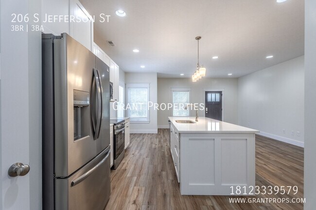 Building Photo - 206 S Jefferson St