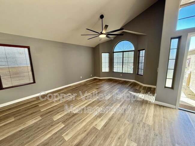 Building Photo - 6536 W Briles Rd