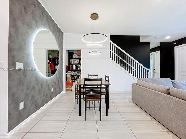 Building Photo - 5040 Eucalyptus Dr