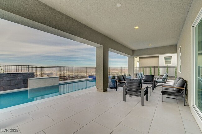 Building Photo - 510 Duvet Ct