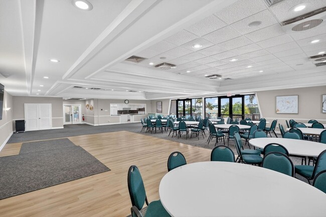 Building Photo - 1800 SE St Lucie Blvd