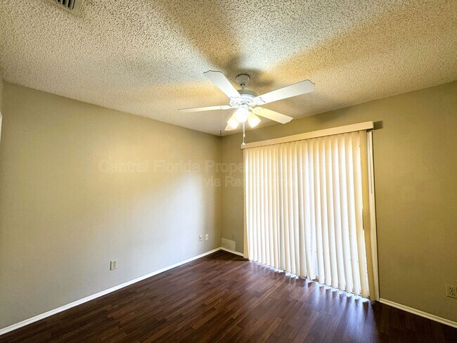 Building Photo - 153 Becky Thatcher Ct