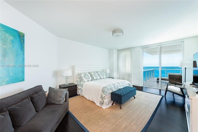 Building Photo - 2711 S Ocean Dr